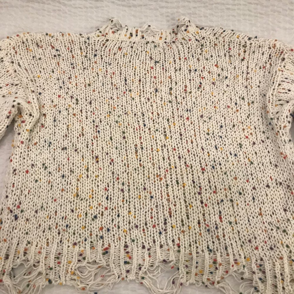 Sweater || Size Small/ Medium - Picture 8 of 10